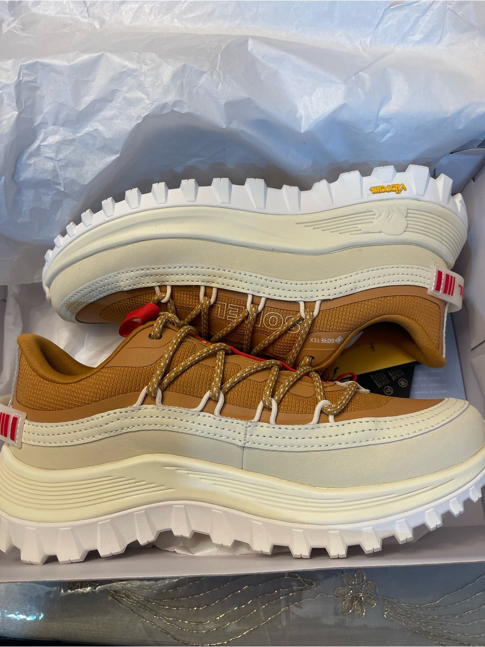 NWB Sorel women’s callsign low GTX canyon gold honey sneakers size 10 limited - Picture 5 of 16
